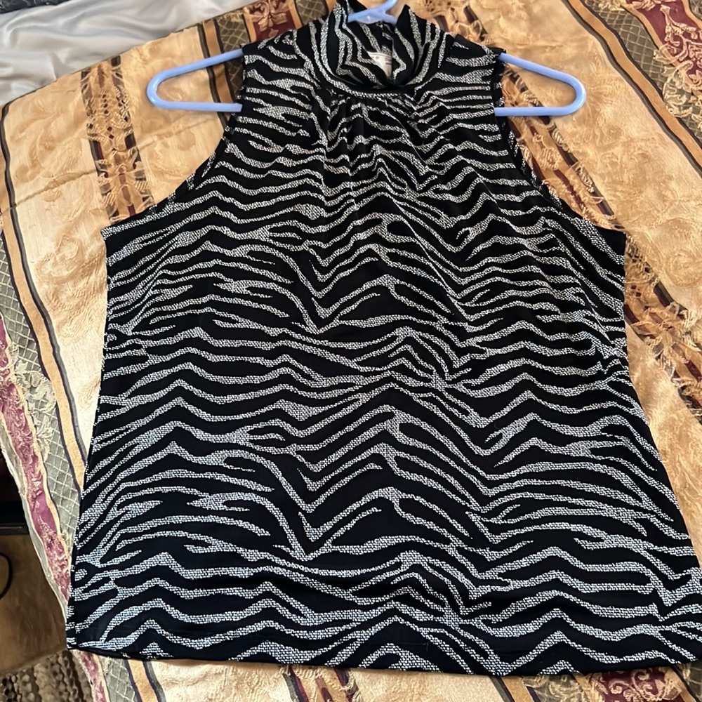 Turtle Neck Tank XL LIKE NEW